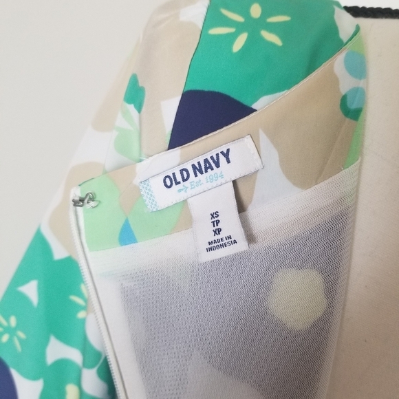 🍂 Old Navy Retro Style Floral Dress - Picture 5 of 5